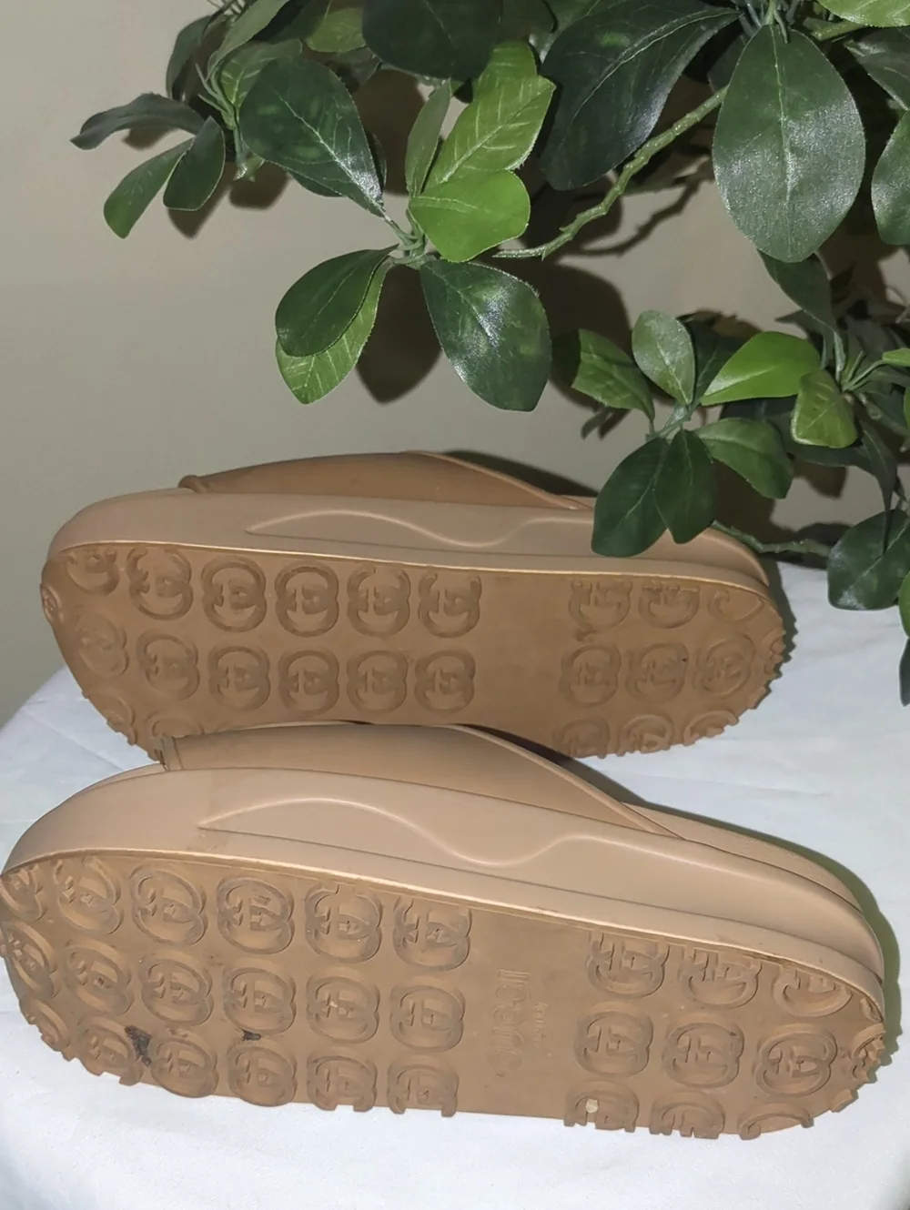 "LUXURY INSPIRED" Platform Slide Sandals in Beige-Tan - Picture 5 of 6